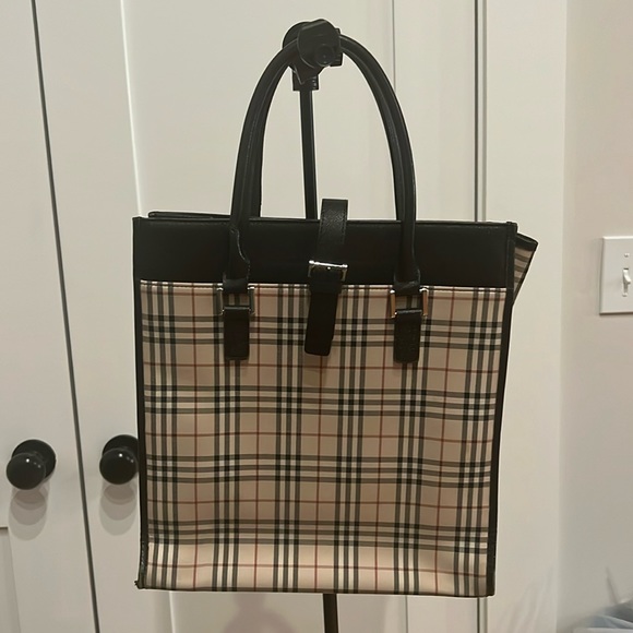 Authentic Burberry Tote - Picture 1 of 11